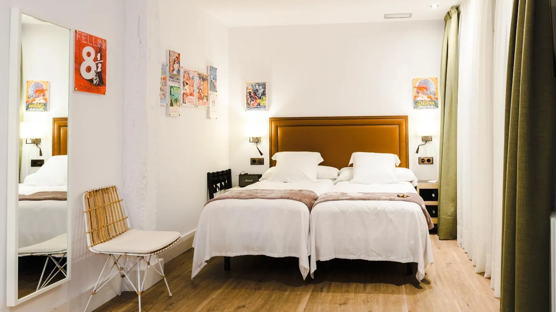 Guest house Pension Boutique Caravan Cinema Bilbao