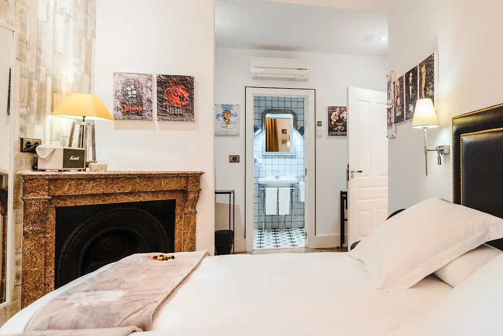 ** Guest house Pension Boutique Caravan Cinema Bilbao Spain