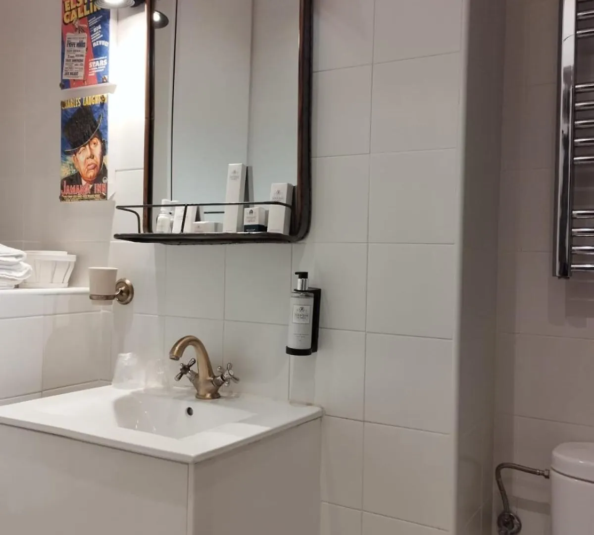 Pensión Boutique Caravan Cinema Bilbao