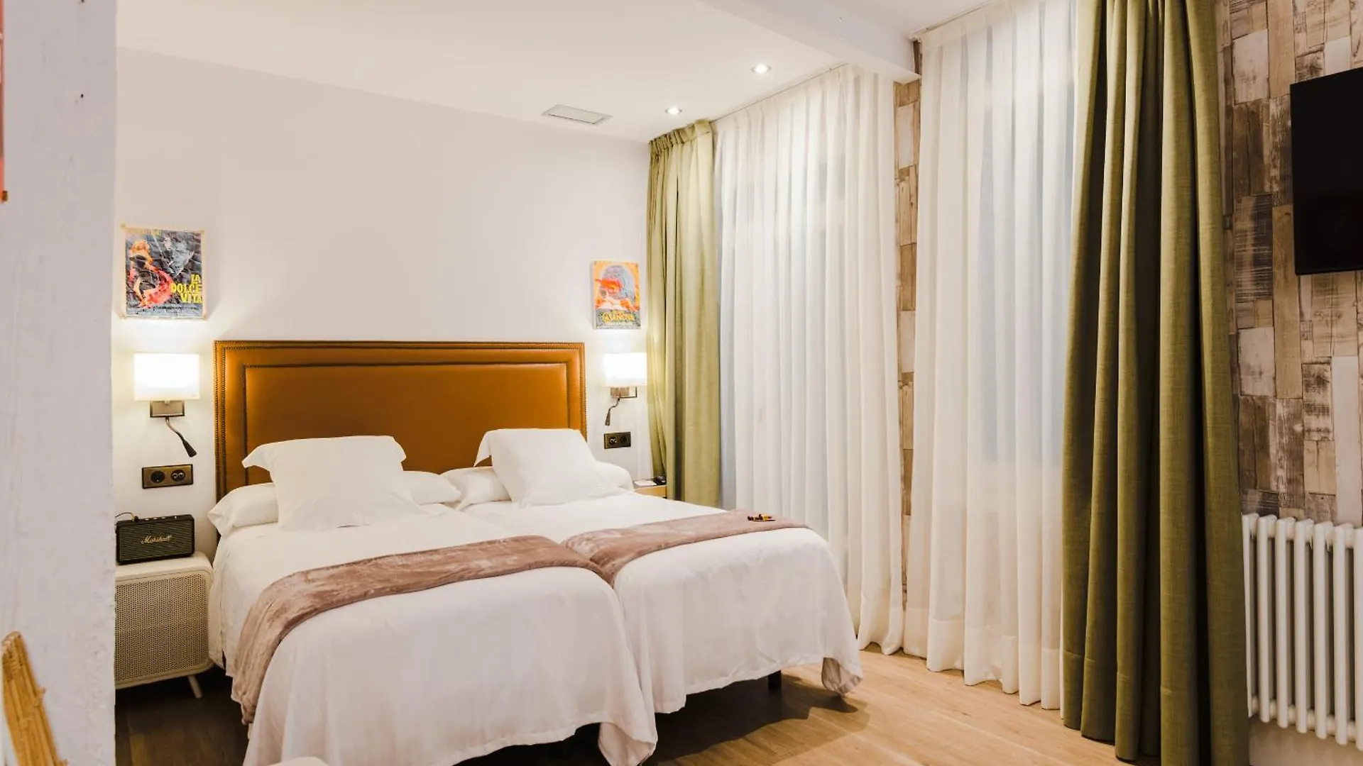 Pension Boutique Caravan Cinema Bilbao Guest house
