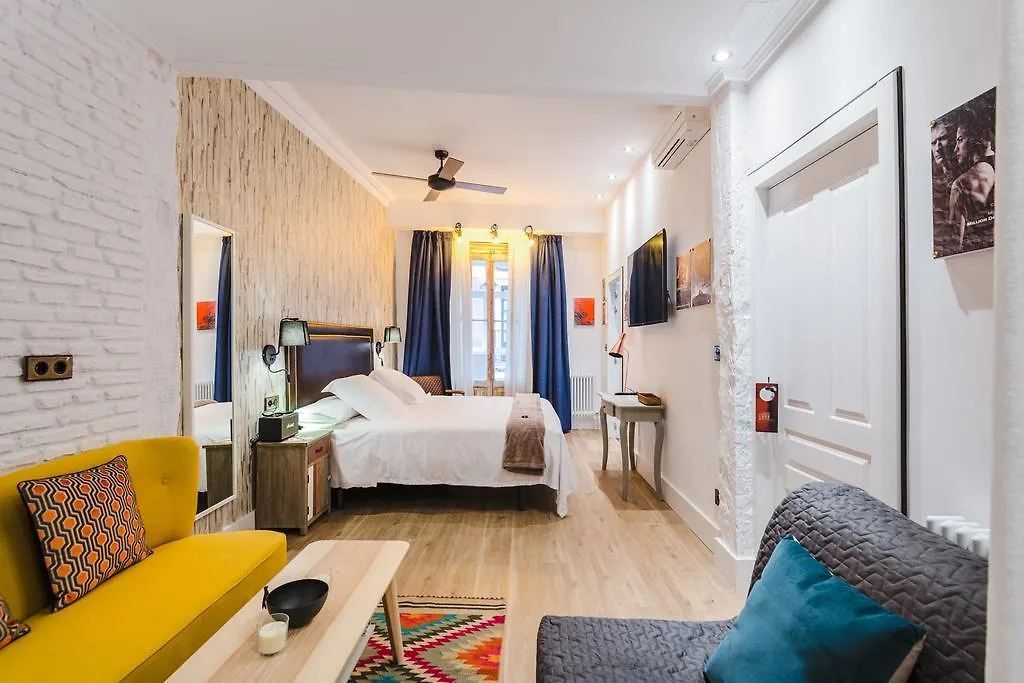 **  Pensión Boutique Caravan Cinema Bilbao España
